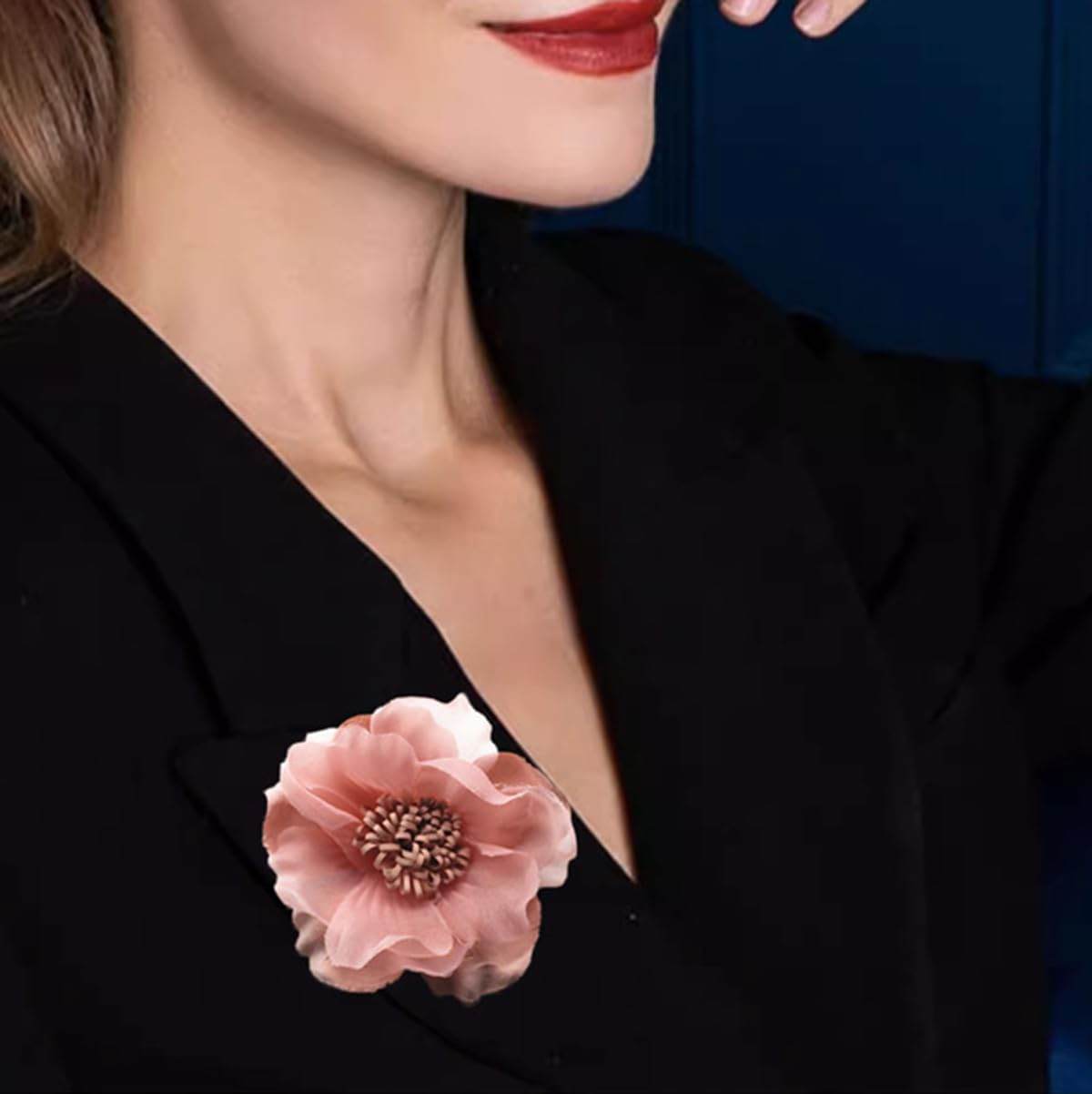 Elegant Large Cloth Flower Brooches Big Camellia Flower Pin for Women Dainty Cloth Fabric Rose Brooches Dress Skirt Scarf Hat Pins Clothing Decoration Accessories (P)
