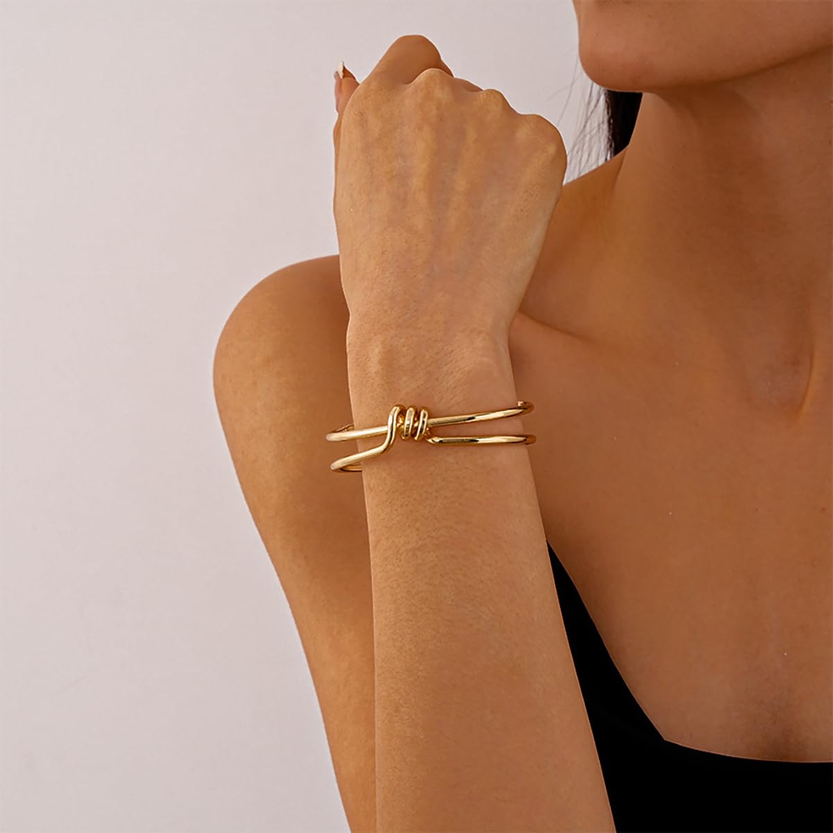 MOEEIJEW Chunky Cuff Bracelets for Women Gold/Silver Cuffs Bangle Hollow Out Adjustable Bracelets Punk Vintage Jewelry (Gold C)