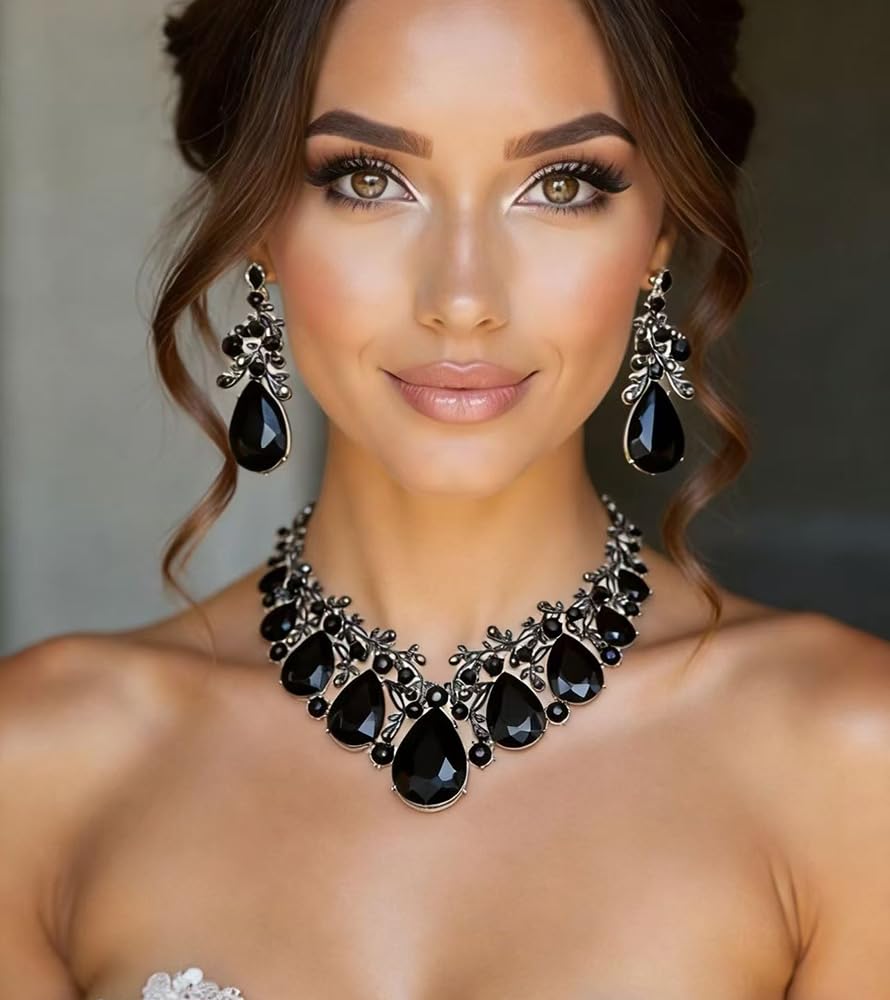 Qlavoca Vintage Crystal Teardrop Necklace Earrings Set - Gothic Statement Jewelry for Wedding Bridal Prom Party (Black Silver-Tone)