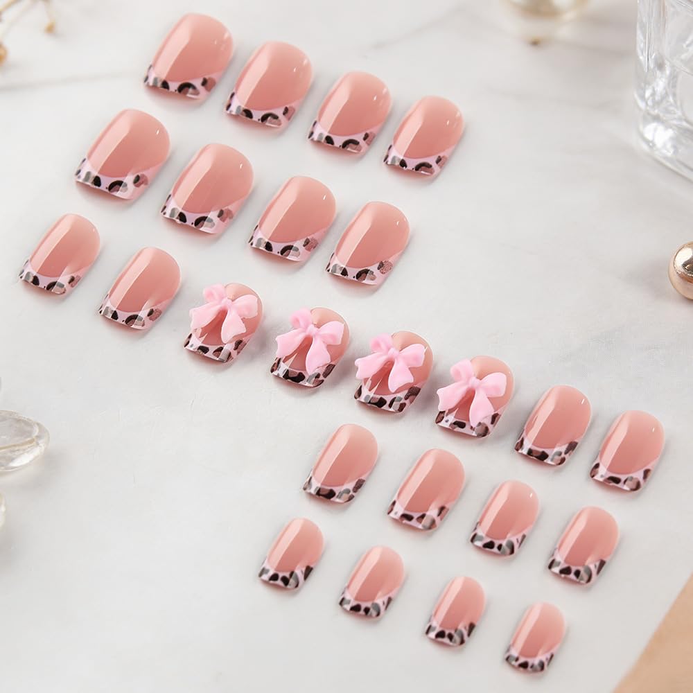 French Tip Press on Nails Short Square Fake Nails Leopard French False Nails Tips Bow Charms Glue on Nails Cute Full Cover Acrylic Nails for Women Manicure Nail Decoration 24Pcs