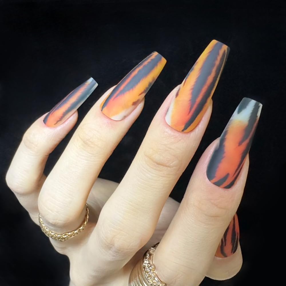 Redykat 24PCS Extra Long Coffin Matte Press On Nails, Salon Quality Nail Art, Tiger Acrylic False Nails, Stripe Fake Nails, Home Quick Manicure (Roar)
