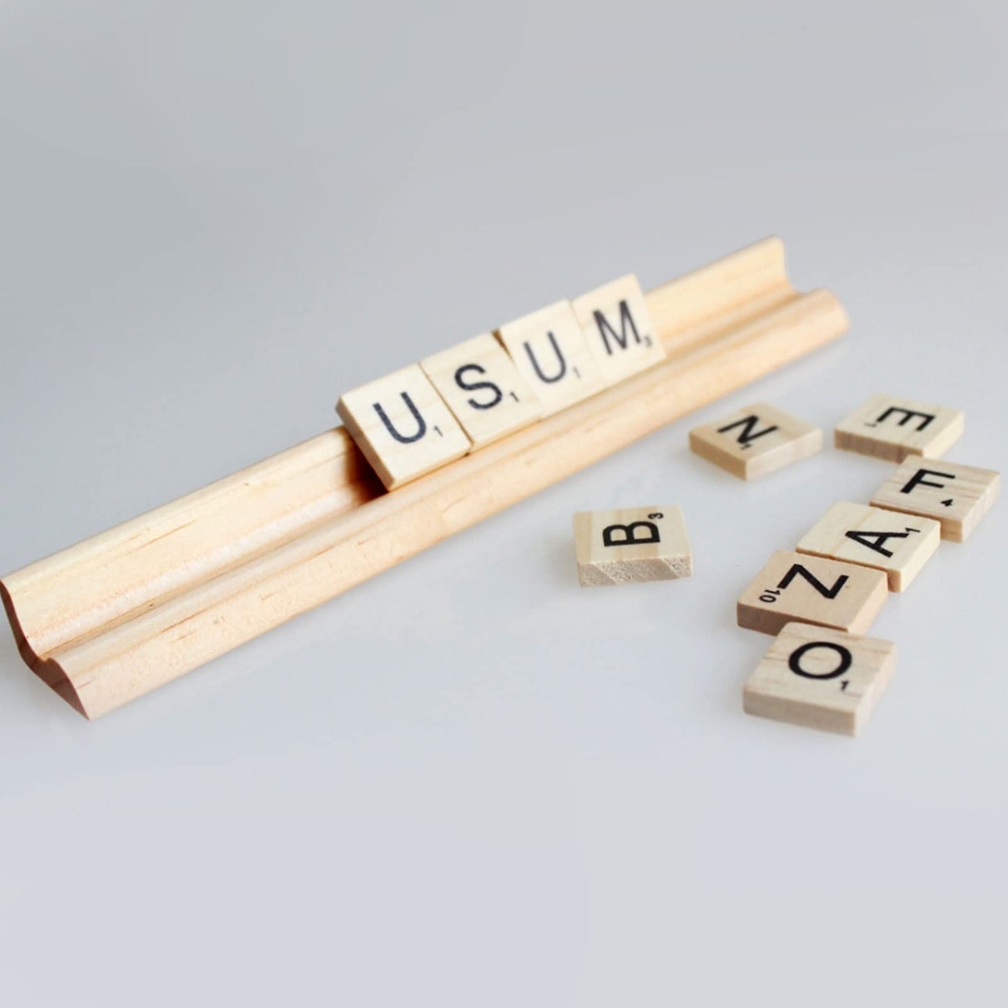 LOLYSIC 20 Pack Scrabble Tiles Holders, Wooden Racks for Letter and Dominoes Tiles, Game Stands and Holder Tray for Crafts