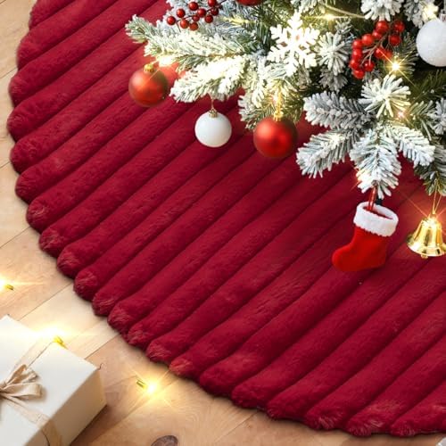 Lanpn Christmas Tree Skirt 16 inch, Faux Fur Xmas Tree Skirt Plush Winter Christmas Tree Mat for Small Mini Pencil Slim Artificial Trees Winter Home Party Indoor Xmas Decor (Red, 40cm)