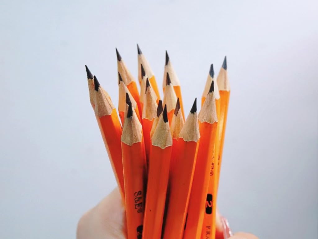 S & E TEACHER'S EDITION 400Pcs Half Pencils with Eraser Tops, Golf Pencil, Classroom, Pew - # 2 HB Pre-Sharpened Hexagon, Back to school, 400 Count Bulk Pack