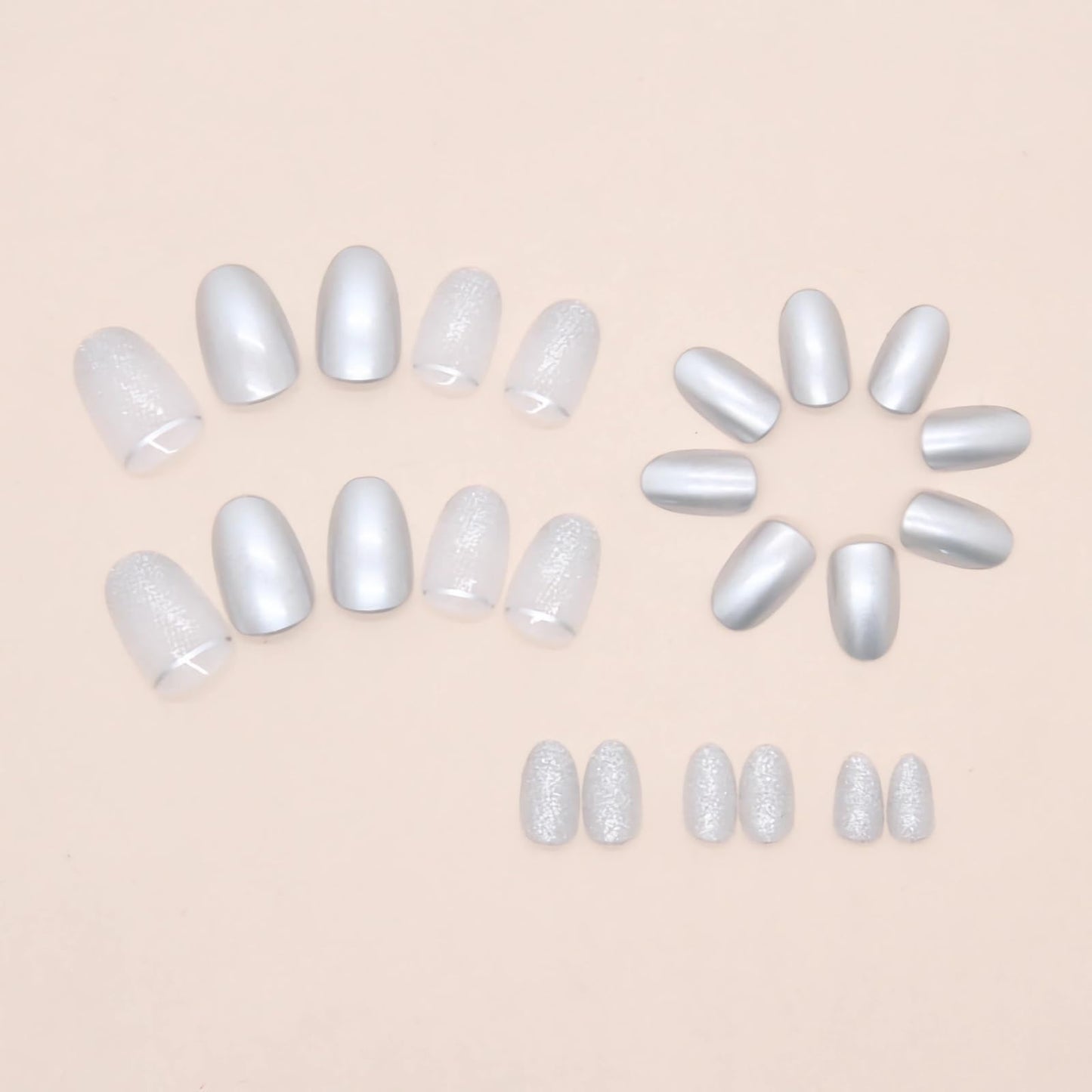 BABALAL Press on Nails Short Round Fake Nails Oval Glue on Silver Chrome Acrylic Nails Glitter Bling 24Pcs Manicure False Nails for Women Girls