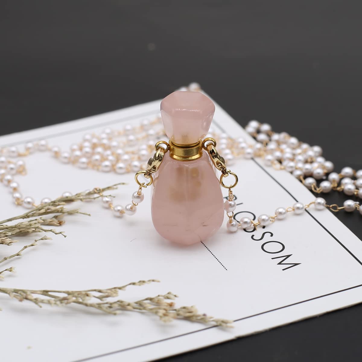 1pcs Natural Rose Quartz Stone Perfume Bottle Pendant Pearl Bead Chain Rectangle Heart Healing Stone Essential Oil Diffuser Necklace for Women Jewelry Essential Oil Diffuser