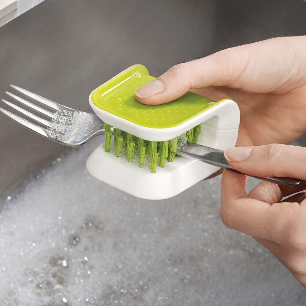 Joseph Joseph 85105 BladeBrush Knife and Cutlery Cleaner Brush Bristle Scrub Kitchen Washing Non-Slip, Green
