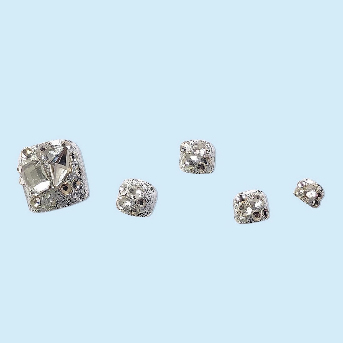 MISUD Press on Toenails - Fake Toe Nails with Bling Silver Glitter, Acrylic Sparkly Rhinestone Design 24 pcs
