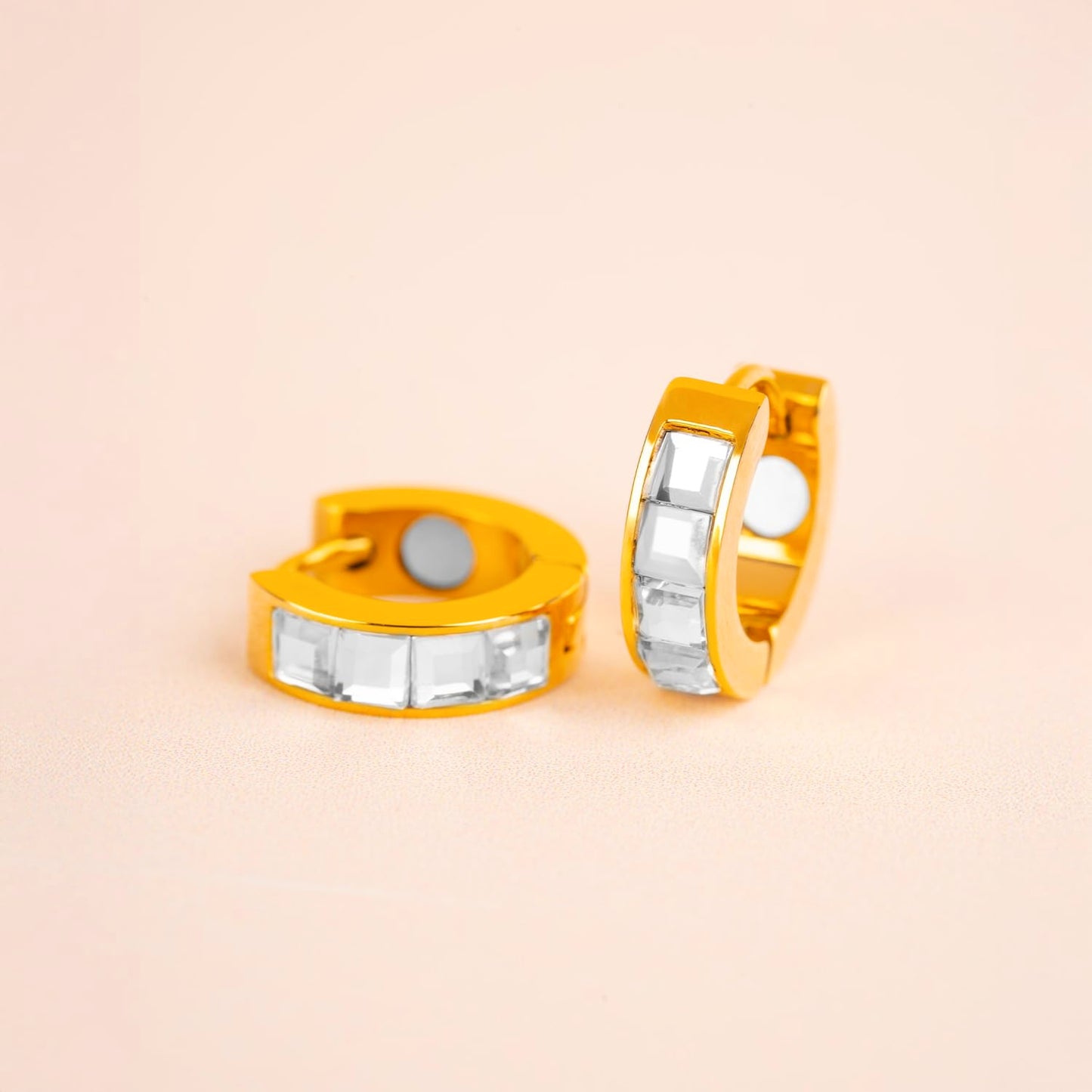 CALMI - Magnetic Wellness Earrings with Adjustable Stainless Steel Design - 18K Gold-Plated - Wearable Magnetic Field Accessory for General Wellbeing | Unisex (Gold)
