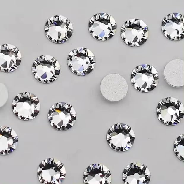 LaserGlow Premium Tooth Gems – 20 Count 1.8mm Clear Crystal Dental Jewelry – Shiny Tooth Crystals with Brilliant Reflection, Easy Application & Long-Lasting Hold