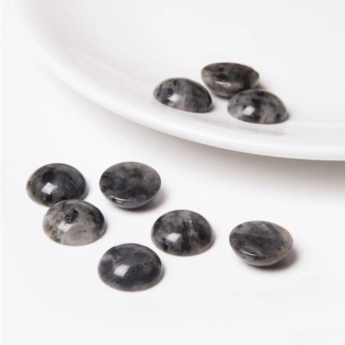 20pcs 16mm Natural Stone No Hole Black Labradorite Semicircle Smooth Cabochons Beads Healing Chakra Crystal Stone Bead for Jewelry Making Rings Earrings Necklace Bracelet DIY Crafts