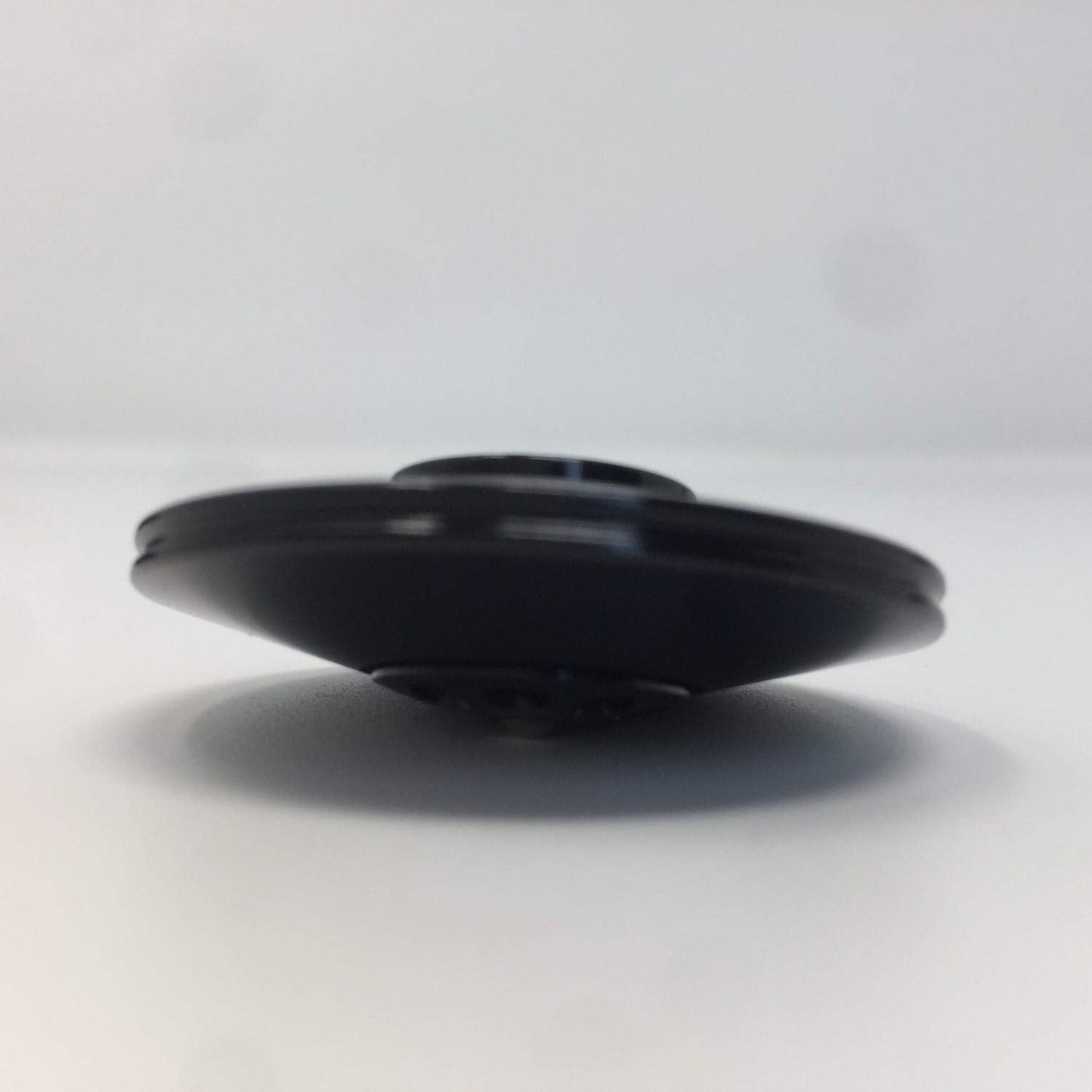 FXCOOLCT Mini Size UFO Flying Saucer Fidget Spinner Figit Hand Best Stress Reducer Relieves Black Color Model NO. C011Silver Color Model NO. C011