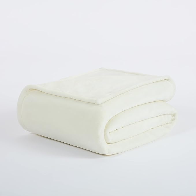 SERTA Cozy Plush Thick Fuzzy Super Soft Lightweight Throw Blanket for Bed, Couch, or Travel, King (108 in x 90 in), Off White