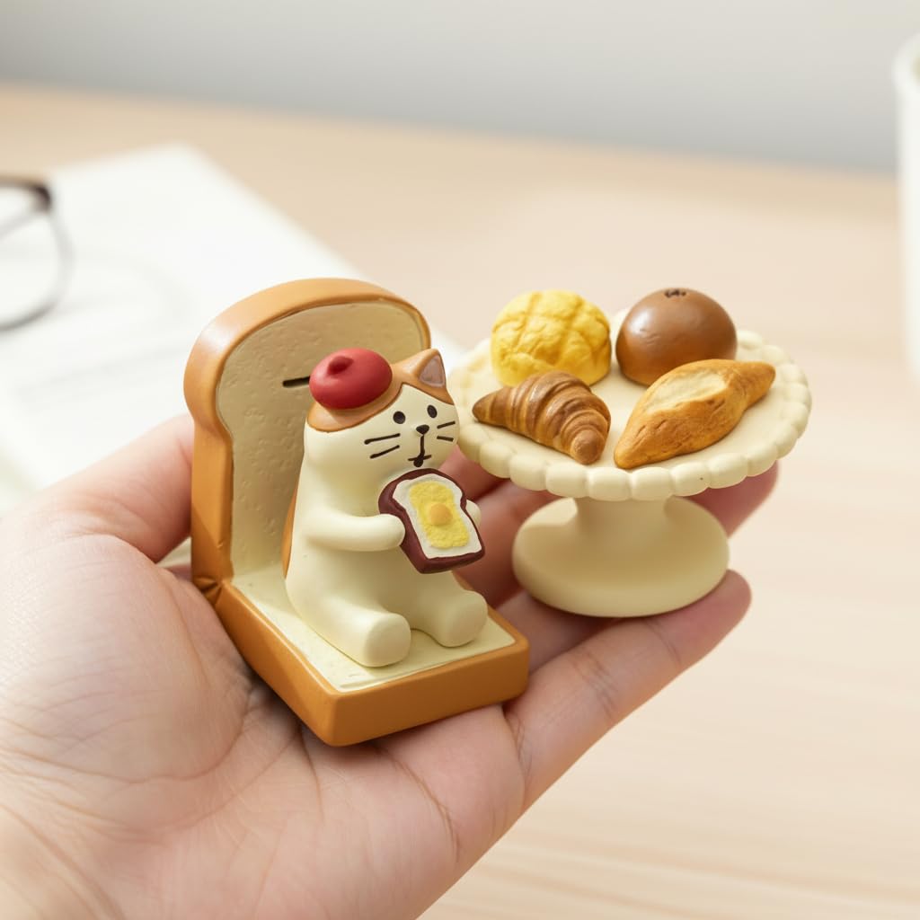 Gafochen Cute Mini Bread Cat Figurine Set – Kawaii Resin Cat with Miniature Dessert Table Figure for Desk Shelf Home Decor, Adorable Cat Lover Gift (Bread Set)