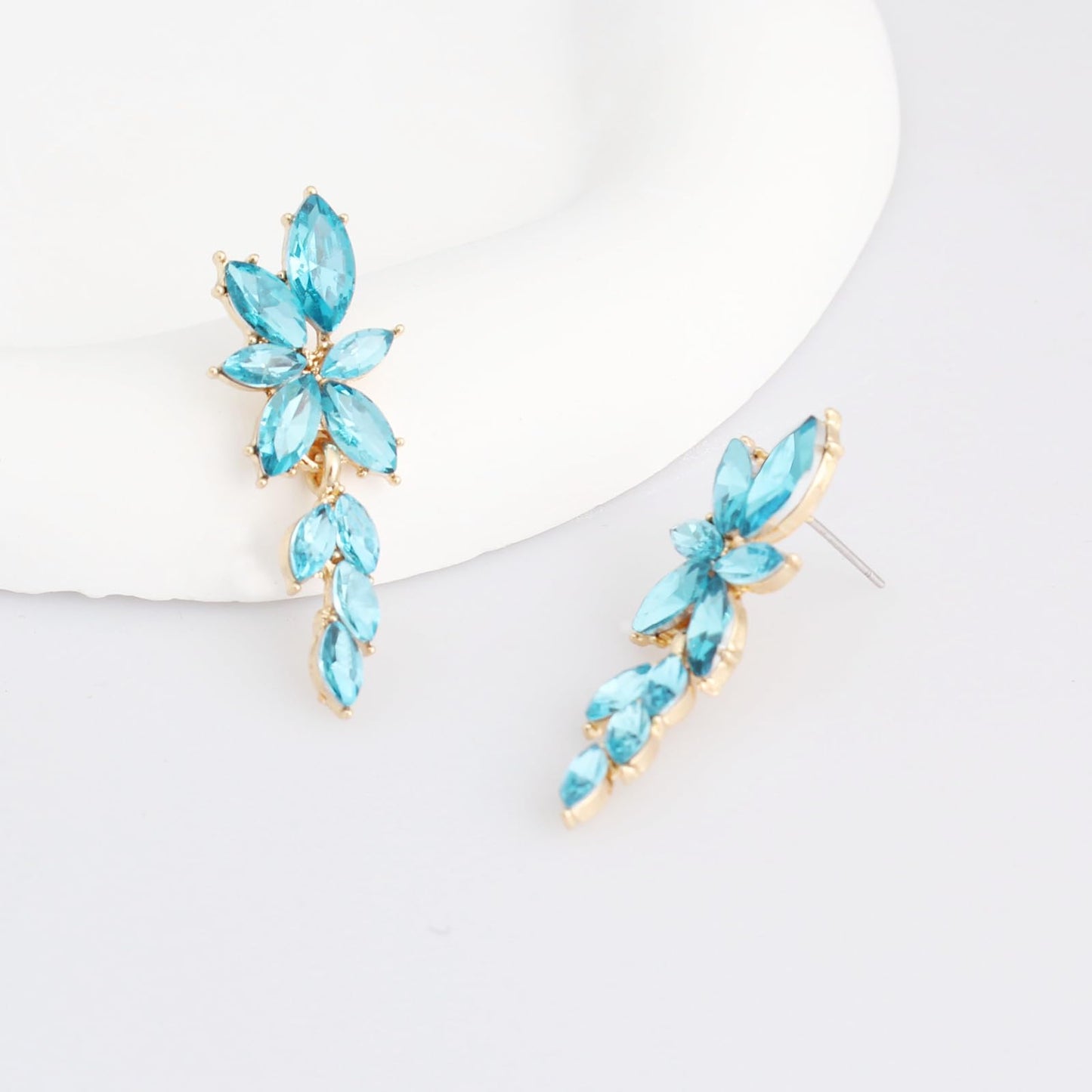 ATIMIGO Elegant Light Blue Rhinestone Dangle Earrings Cluster Crystal Wedding Bridal Earrings for Brides Bridemaids Formal Prom Statement Drop Earrings for Women