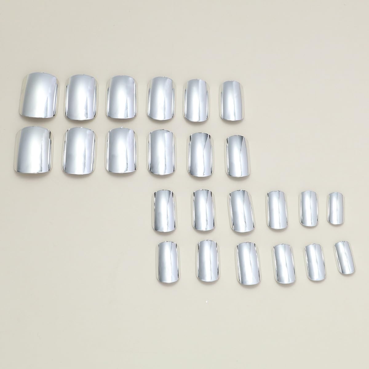 Silver Press on Nails Short Square Fake Nails Metal Chrome False Nails Press ons Glossy Silver Mirror Acrylic Nails Full Cover Holographic Metal Chrome Glue Stick on Nail for Women Manicure 24pcs