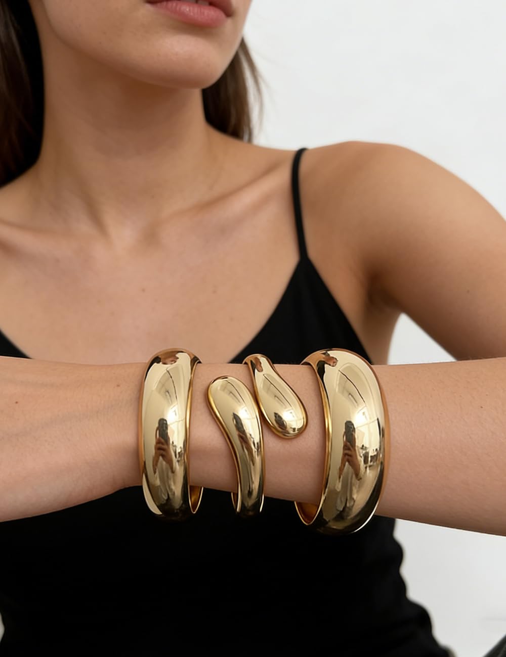 Chunky Gold Bangle Bracelets for Women, Dainty 14k Gold Plated Big Stackable Bangles Set, Trendy Statement Cuff Bracelet Jewelry Prom Wedding Accessories