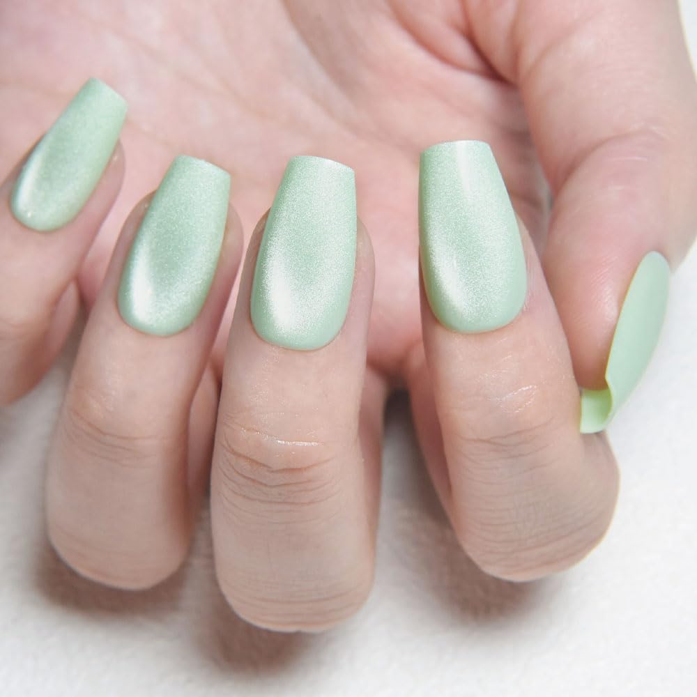 evpct Light Green Cat Eye Coffin Press on Nails Square Medium, Medium Square Stick on Nail for Women, Pale Green Metallic Glitter Glossy Reusable Summer Soft Gel Press on Acrylic Fake Nail with Design