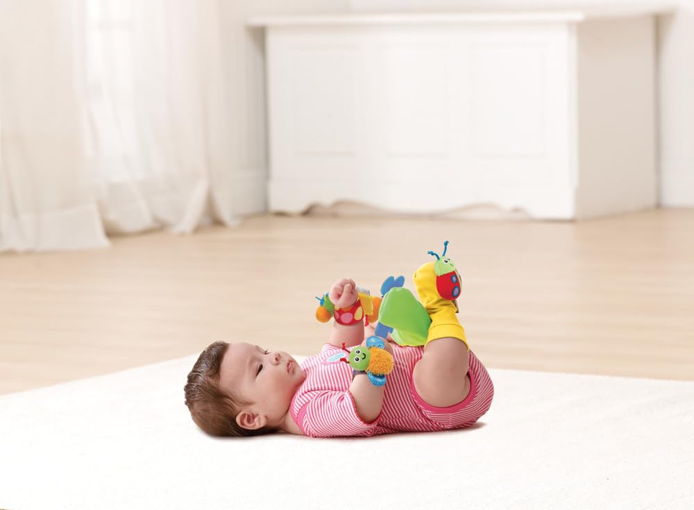 Lamaze Gardenbug - Baby Foot Finder Socks & Wrist Rattle Set - Sensory Development Toys - Newborn Baby Essentials
