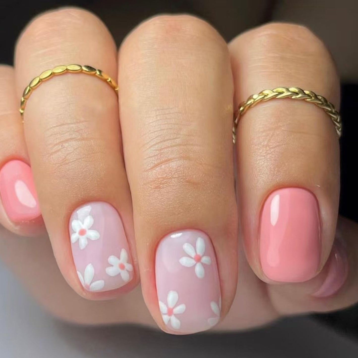 Square Press on Nails Short Fake Nails with Flower Designs Nails Press ons Pink Glue on Nails Glossy Acrylic Nails Simple False Nails Spring Summer Stick on Nails for Women 24 Pcs