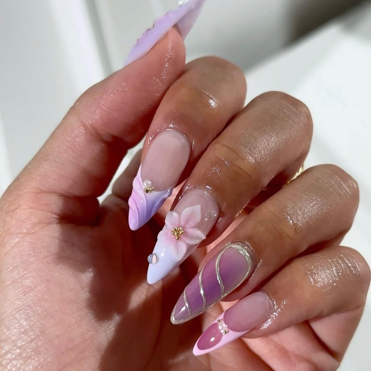 LPOODDNU Purple Pink Press on Nails Almond - Medium 3D Embossed Flower Fake Nails with Pearl Designs, Glossy Finished Reusable False Nails with Adhesive Glue Tabs - 24Pcs Nail Kit for Women Manicure