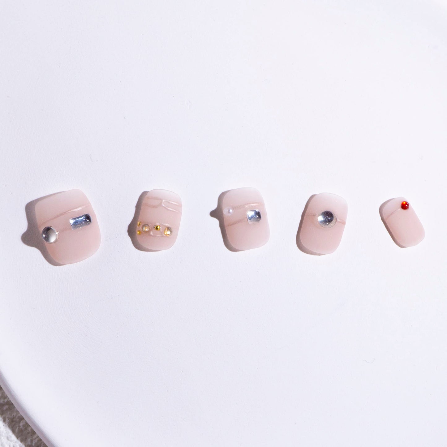 Light Rain Medium Size Hand-made Press on Nails, 3D Gel UV Finished False nails with Design by Professional Manicurist