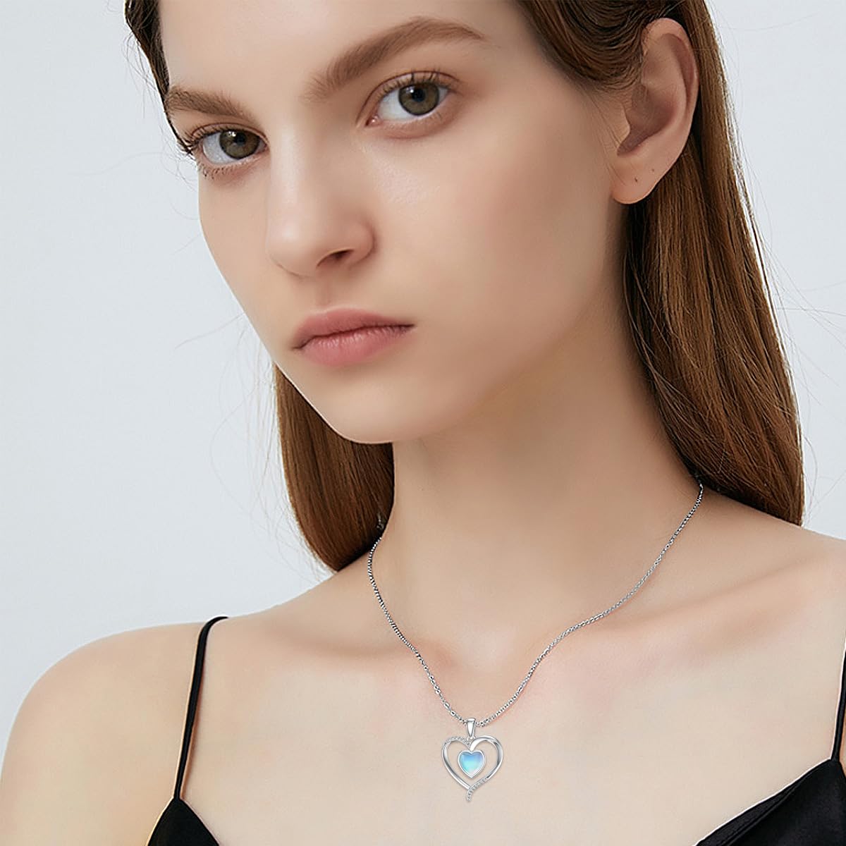 OUTANG Moonstone Heart Necklace for Women 925 Sterling Silver Simple Heart Pendant Ladies Jewelry Gifts