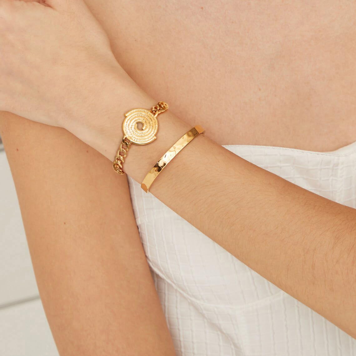 SOFYBJA Dainty 18K Gold Plated Spiral Disc Cuban Link Bracelet for Women Adjustable Bracelet Layered Handmade Jewelry