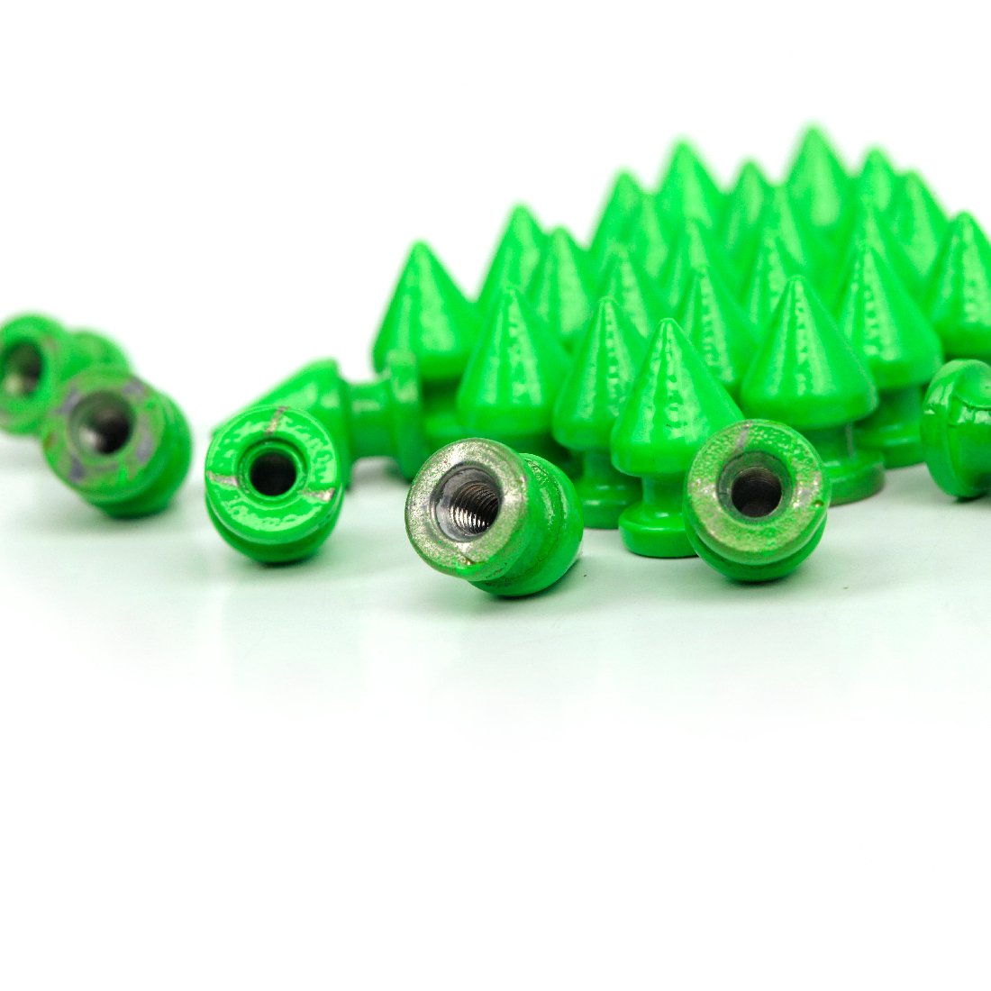 RUBYCA 12MM 50 Sets Metal Tree Spikes and Studs Metallic Screw-Back for DIY Punk Leather-Craft Green