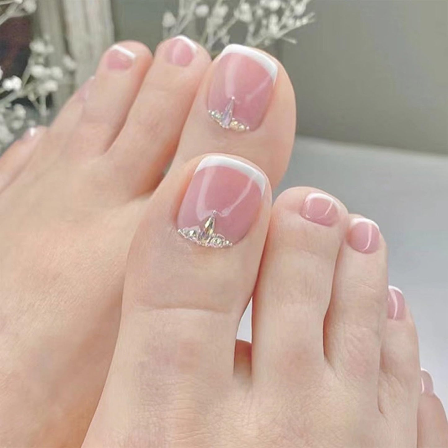 French Tips Press on Toenails Pink Square Toe Nails Tips Rhinestone Design White Nude Glossy Toe Nails Fake Nails Summer False Toe Static Nails Artidicial Acrylic Nails for Women 24Pcs