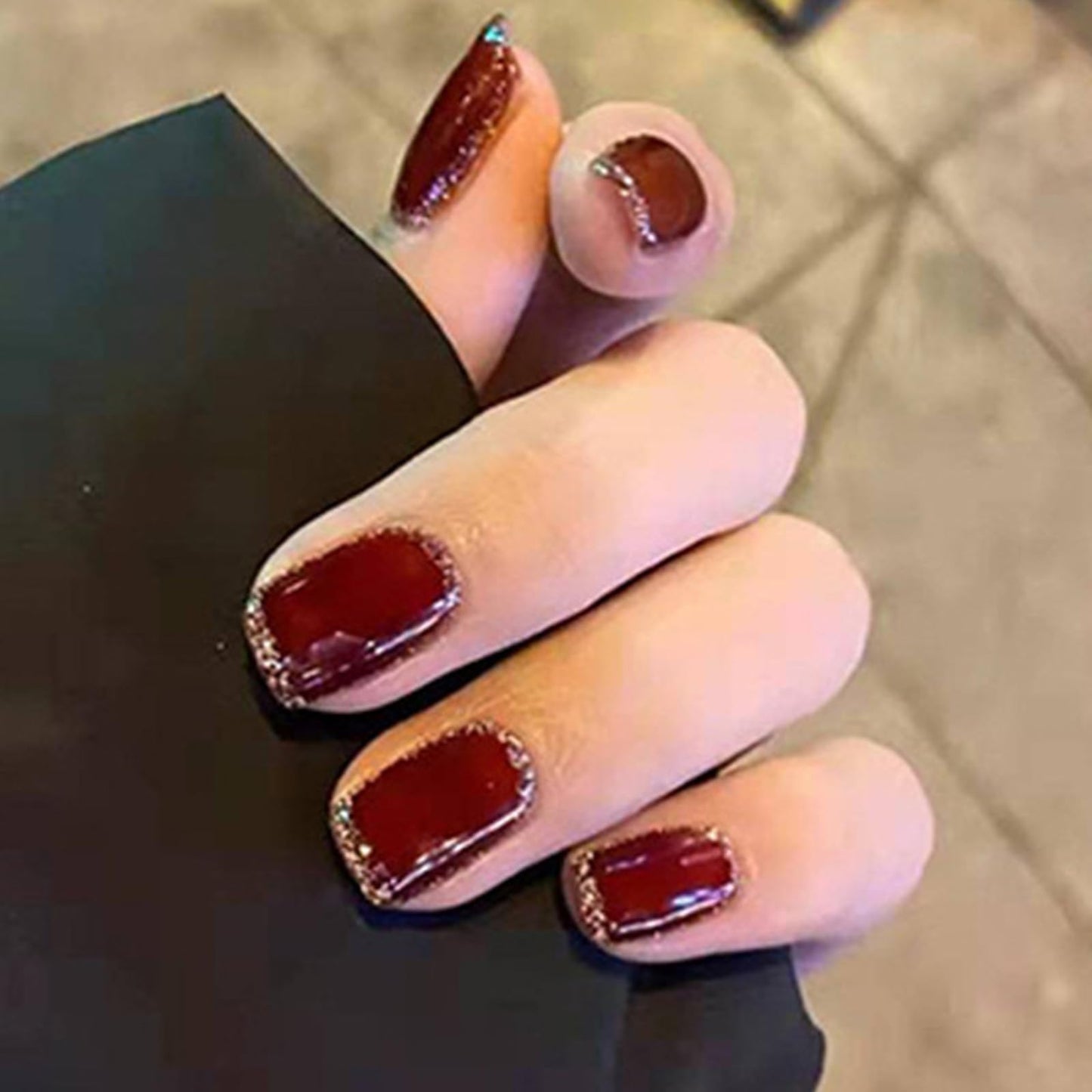 Wine Red Press On Nails Short Squoval Fake Nails Glitter Square Acrylic Nails Press Ons Glossy Glue on Nails Stick On Nails for Women Girls Manicure Gel Nail Kit 24pcs