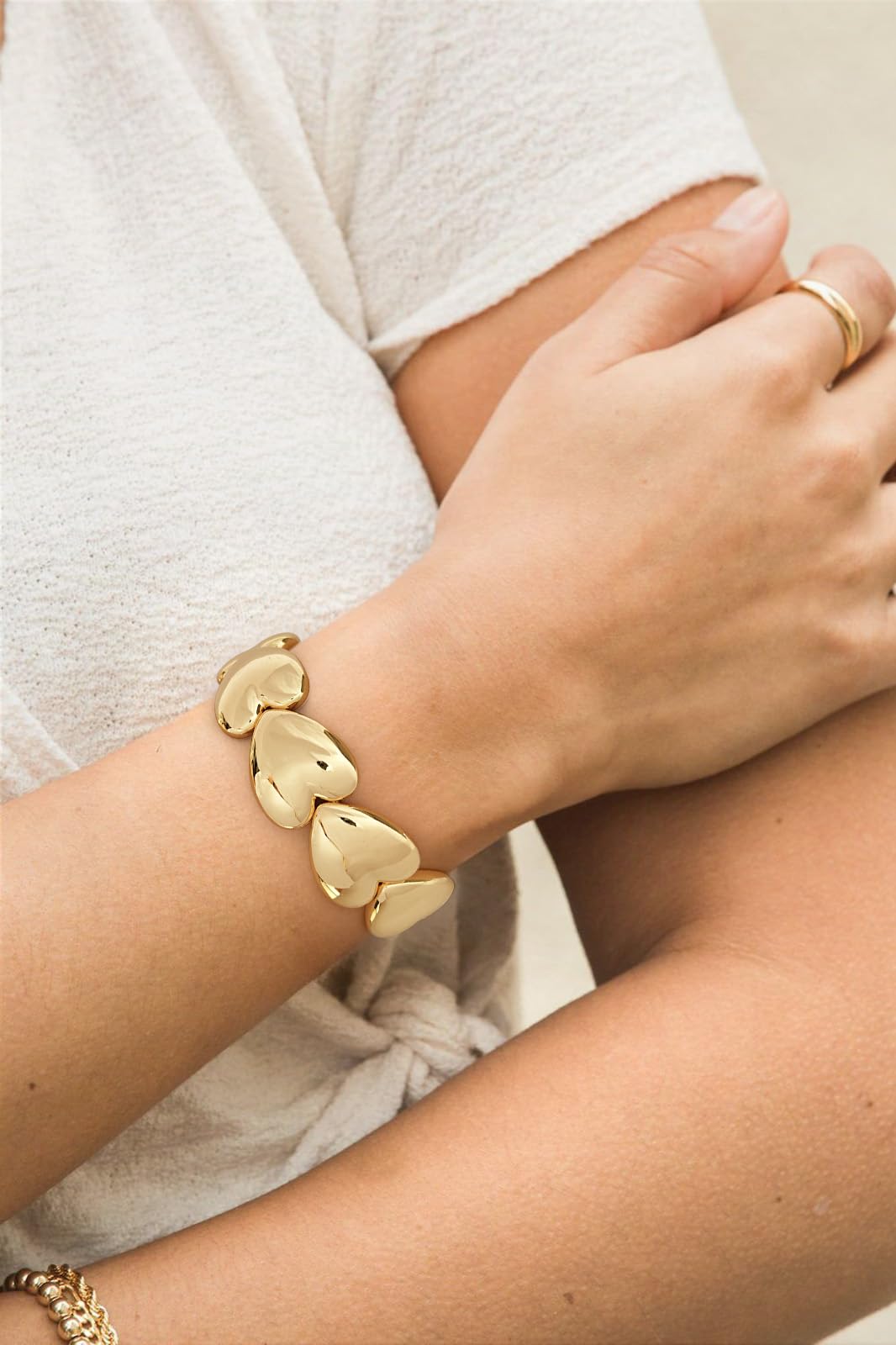 WOWORAMA Gold Heart Bangle Bracelet for Women Love Heart Stretch Bangles Thick Chunky Heart Bracelet Adjustable Statement Gold Bracelet