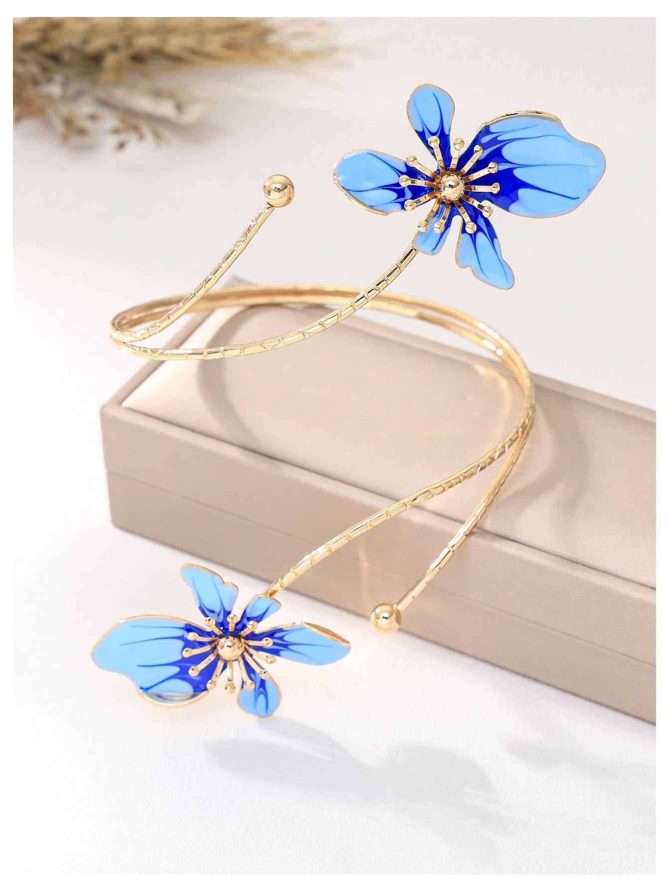 MakeMeChic Beach Gold Arm Cuff Jewelry for Women Bangle Band Armlet Flower Upper Arm Cuff Bracelet Summer Beach Essentials Light Blue One-Size