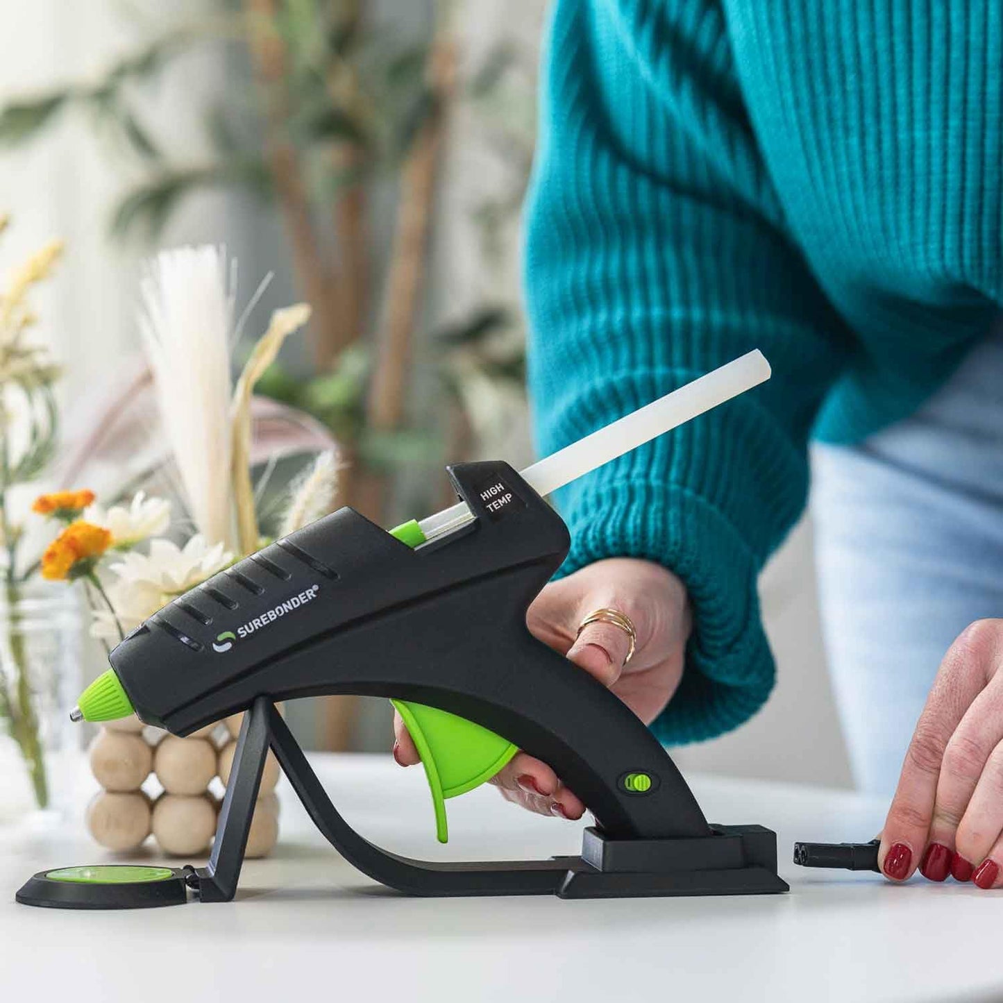 Surebonder Cordless Hot Glue Gun, High Temperature, Full Size, 60W, 50% More Power - Sturdily Bonds Metal, Wood, Ceramics, Leather & Other Strong Materials (Specialty Series CL-800F)