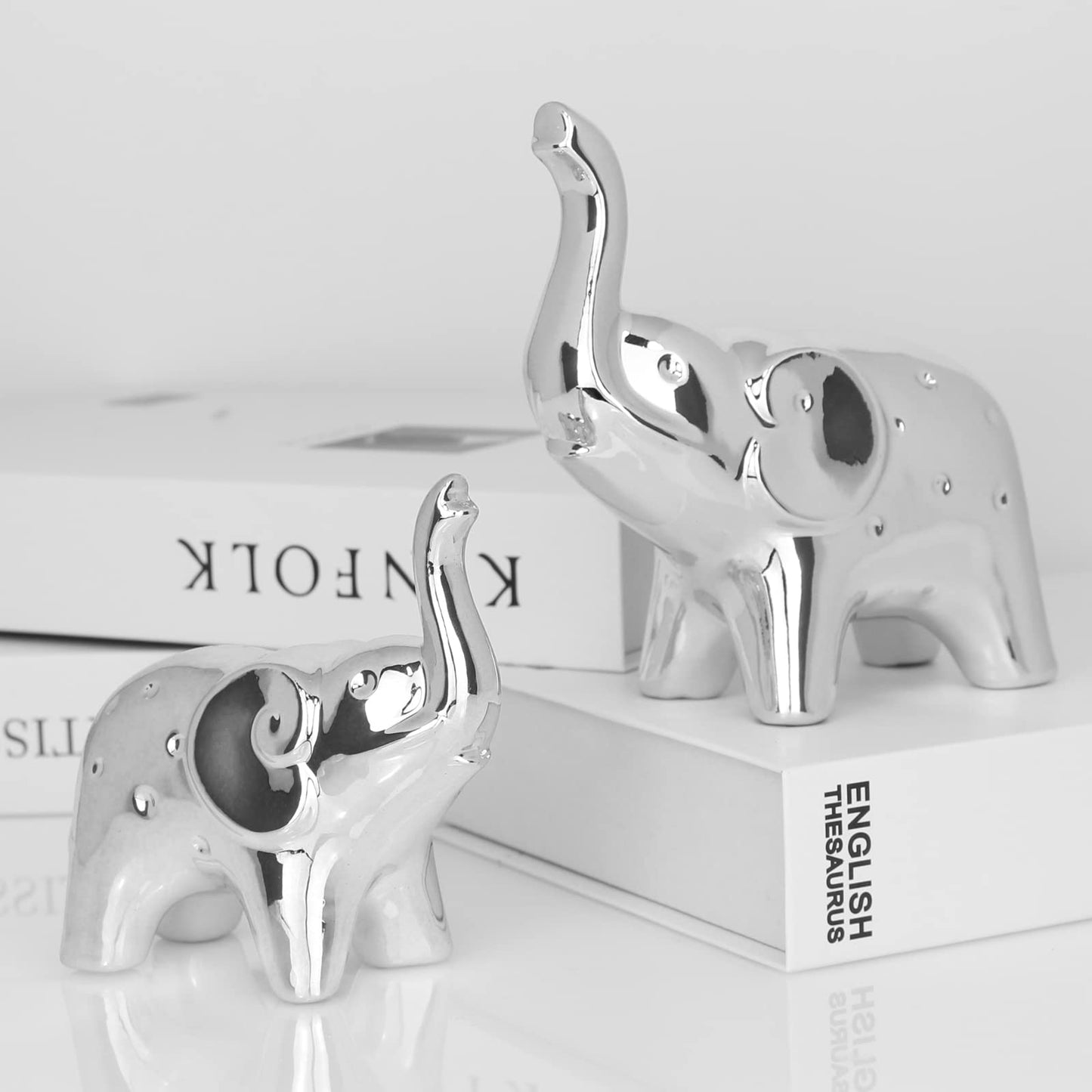 Sgorggo A Pair Elephant Statue Home Decor,Modern Style Figurines,Sculpture for Office Desktop Bookshelf Living Room (Silver)