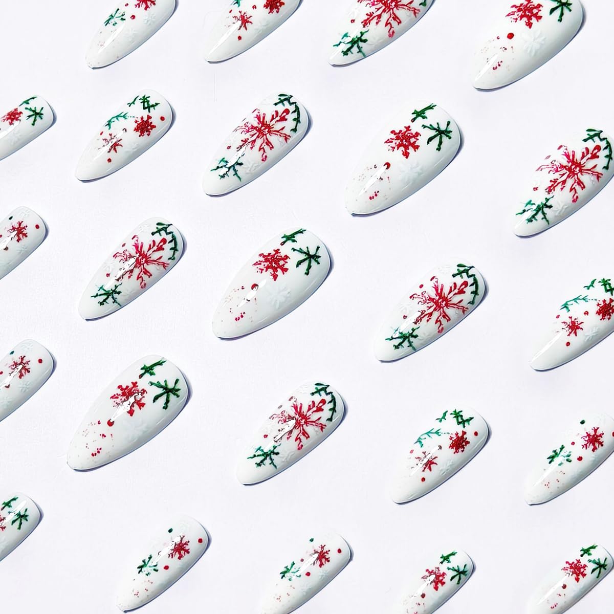 Christmas Press On Nails Medium Almond Fake Nails Winter False Nails With Snowflake Design Artificial White Acrylic Glue On Nail Full Cover Glossy Xmas Stick On Nail For Women Manicure 24pcs
