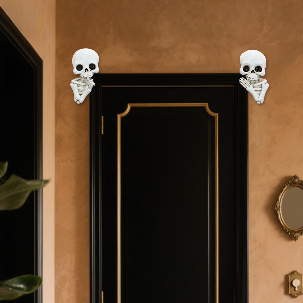 JARPSIRY Set of 2 Funny Keep Quiet Skeleton Statue Window Peeker Door Corner Decor, Horror Resin Skull Figurines Gothic Wall Sculpture Spooky Home Halloween Decorations
