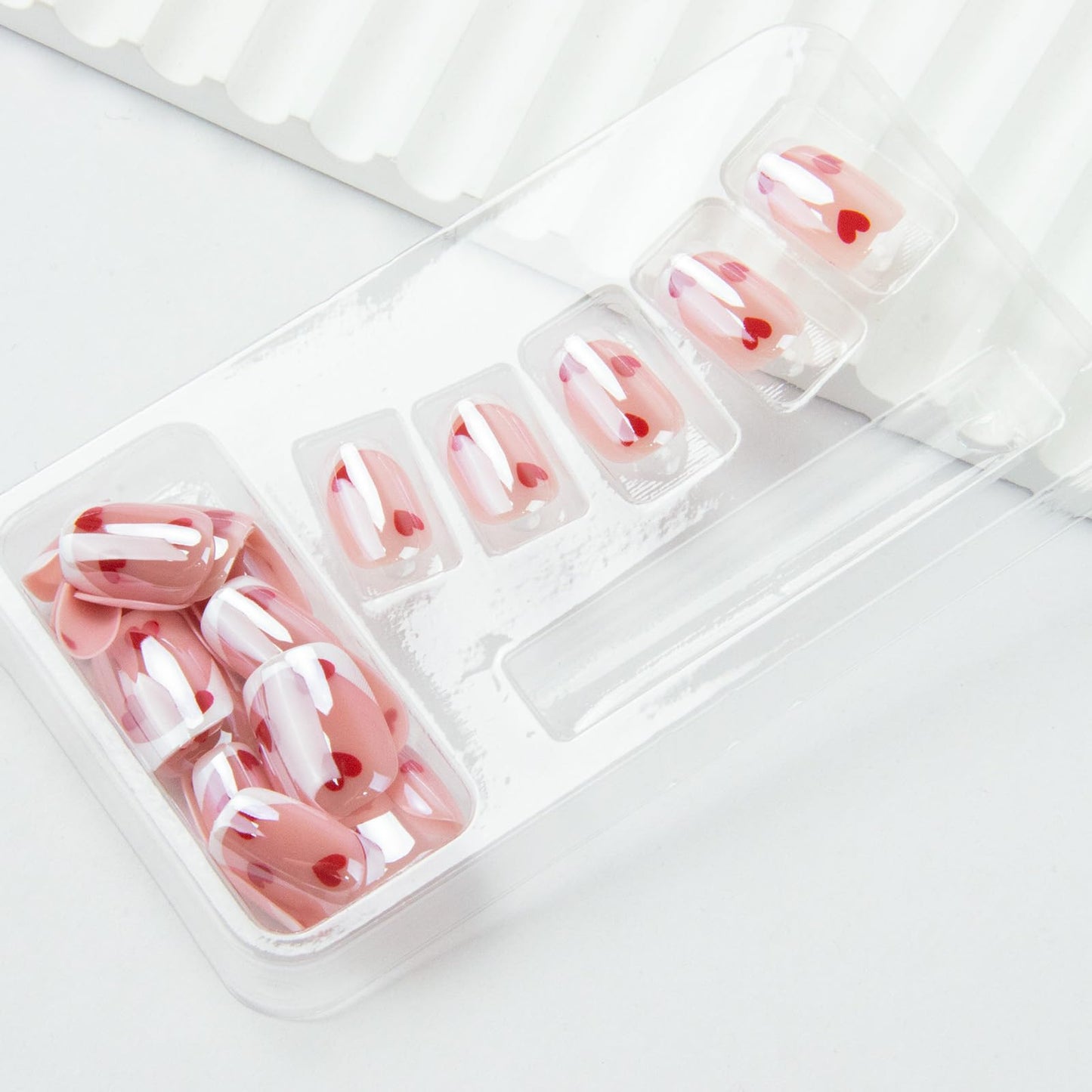 French Tip Press on Nails Short Square Fake Nails Red Heart False Nails with Glossy Metal Chrome Acrylic Nails Shiny Valentine's Glue on Nail for Women Manicure Decoration 30Pcs