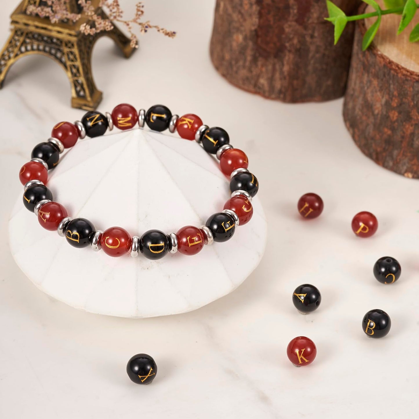 52Pcs 8mm Natural Agate Gemstone Letter Beads Red Black Agate Stone Beads Alphabet A~Z Natural Stone Bead Round Loose Gemstone Bead for DIY Earring Necklace Jewelry Making