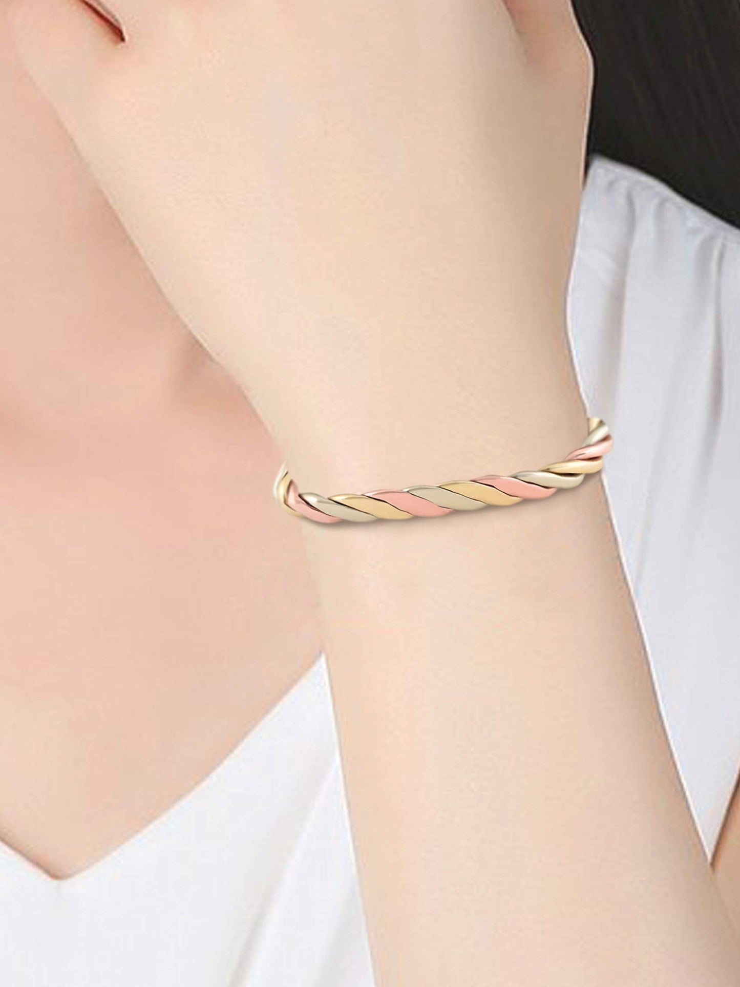 MAGNETJEWELRYSTORE Magnetic Copper Bracelet Triple Cuff, For Men and Women, High Power Magnets, Adjustable Bangle