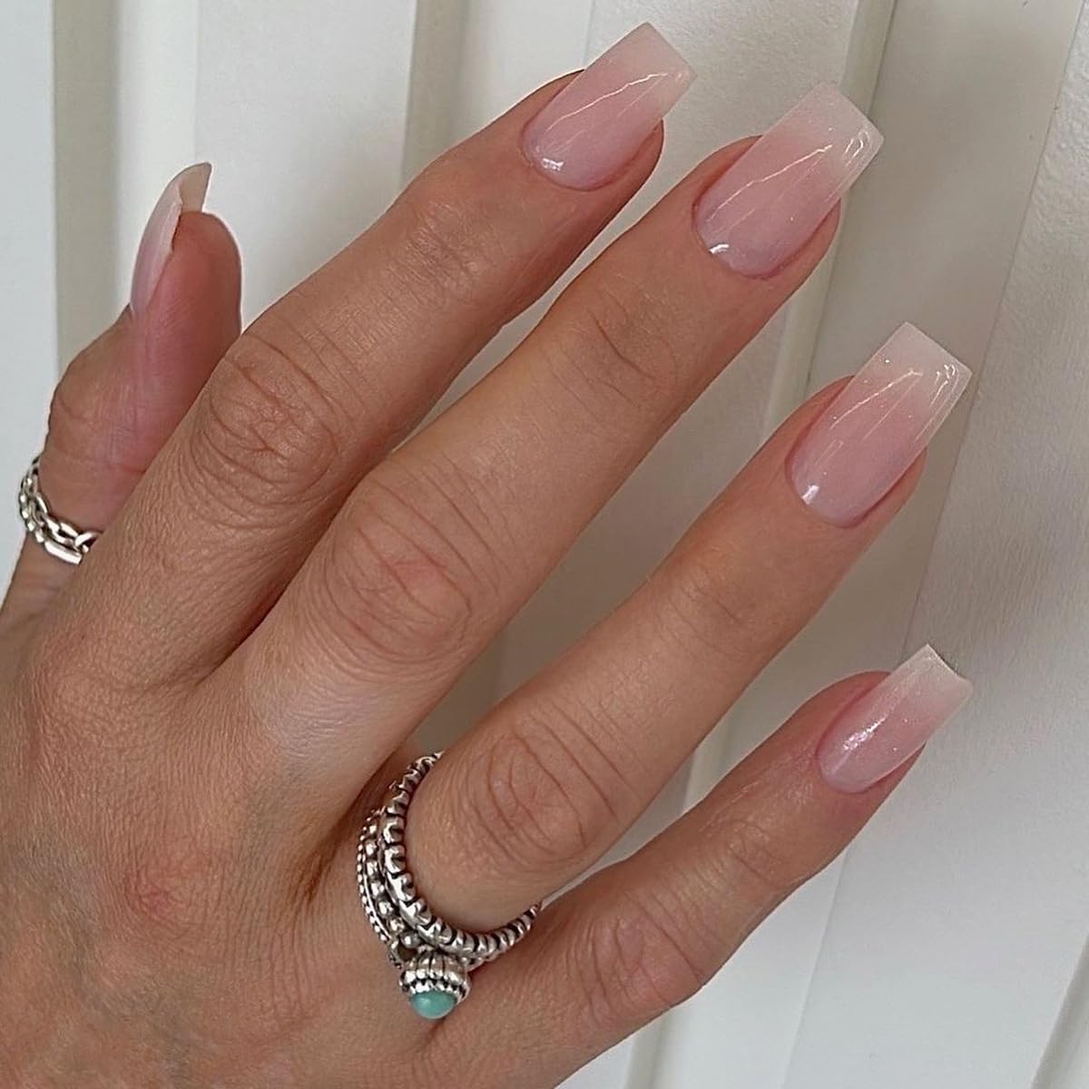 Square Press on Nails Medium Ombre Fake Nails Nude Pink Gradient Acrylic Nails with Glossy Nature Designs Artificial False Nails for Women Manicure Nails Decoration 24Pcs