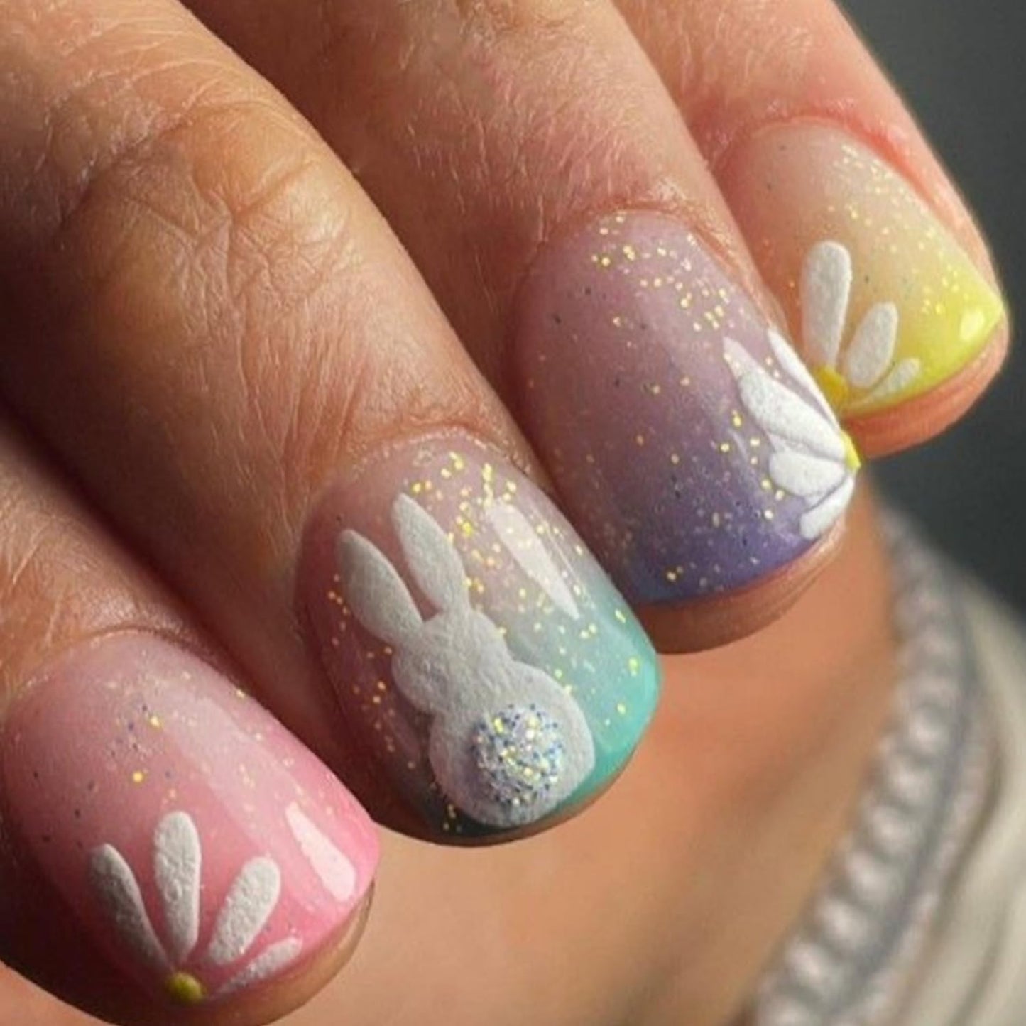 Flowers MultiColor Easter Press on Nails Short Square Artificial Fingernails White Rabbit Floral with Gradient Glitter Spring Full Cover Glossy Press Ons Artificial Acrylic Nails for Women Manicure