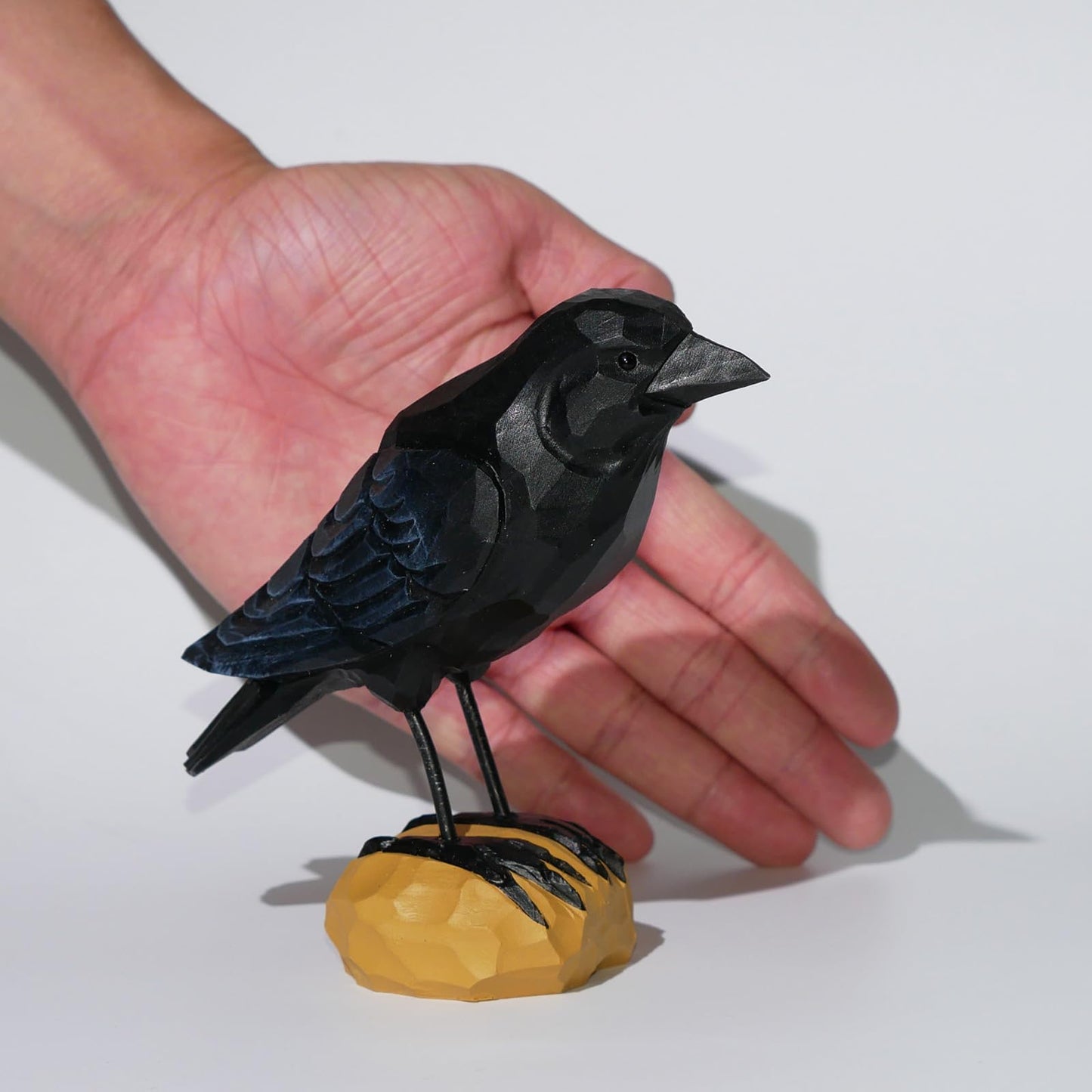 DinNingNing Wood Crow Figurine Black Raven Decor Small Animal Statues Carving Sculpture Ornament Bird Gifts