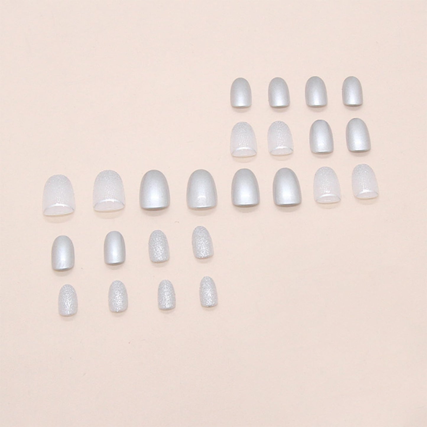 IMSOHOT Short Oval Press on Nails Silver Metal Mirror Chrome Fake Nails Glossy Acrylic False Nails with Glitter Gradient Designs Full Cover Artificial Round Cute Glue on Nails for Women Girls