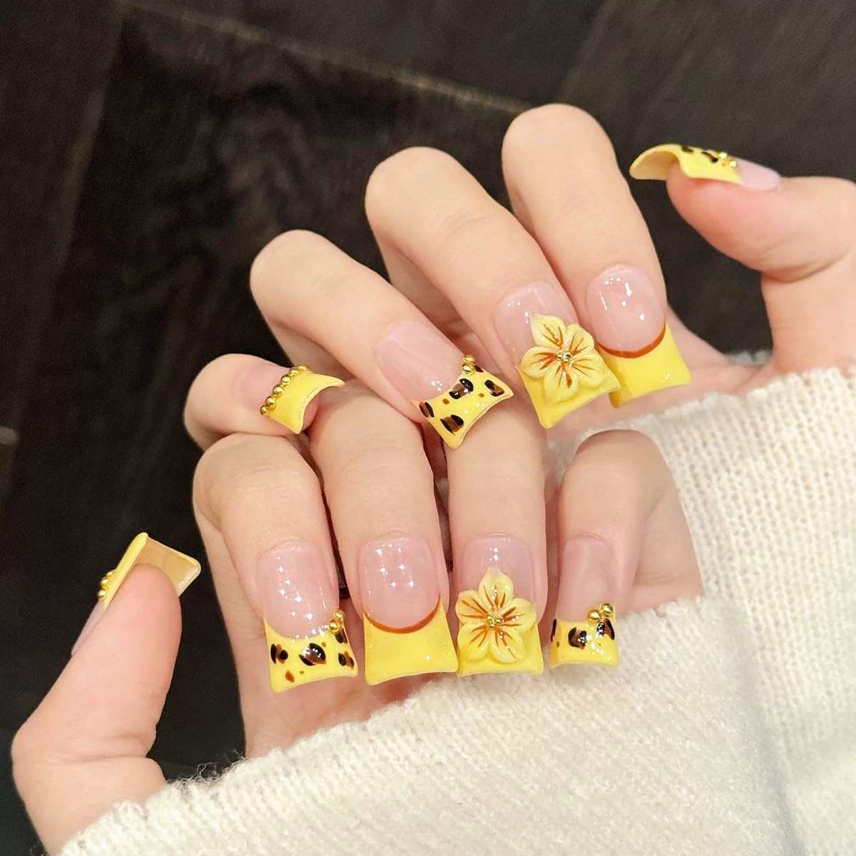 Handmade press on nails Duck Medium Fake Nails Yellow French False Nails with 3D Cherry blossoms Designs Leopard print luxury Charm Acrylic Nails for Women 10pcs (Size M）