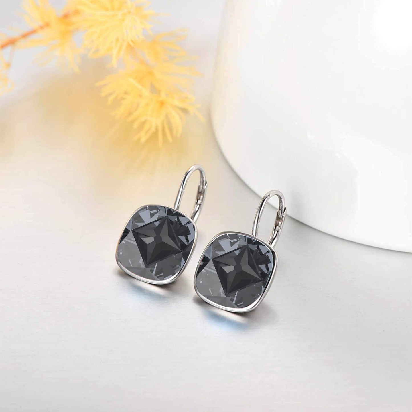AOBOCO Sterling Silver Leverback Earrings, Grey, 0.90 in x 0.55 in, 3.2 g