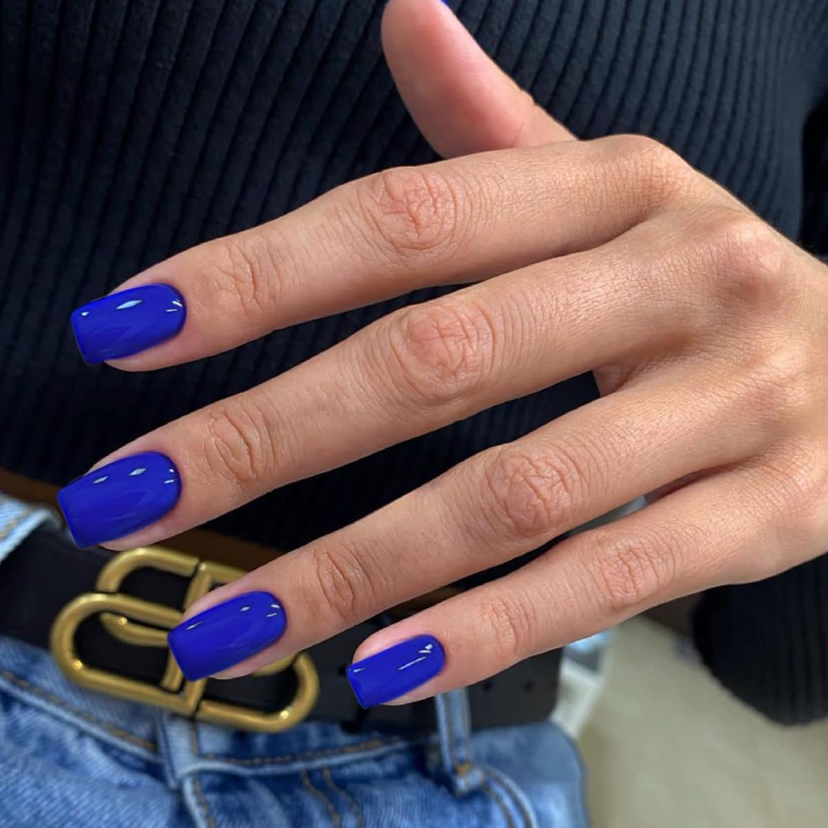 KQueenest Royal Blue Press on Nails Short Medium Square Glue on Nails Set, Solid Dark Fake Nails Short Coffin Acrylic Nails Press on Reusable Gel Nails for Women Finger Decoration in 24 Pcs