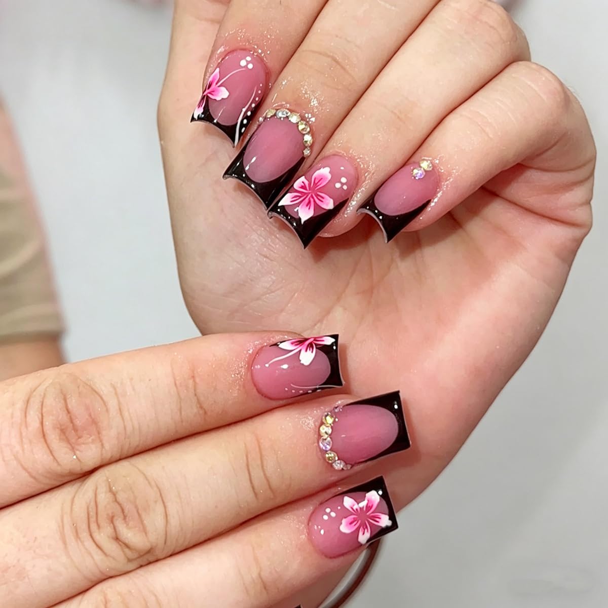 Square Press on Nails Medium, Black French Tip Fake Nails with 3D Rhinestone & Flower Design Glossy Nude False Nails Press ons Full Cover Glue on Nail for Women Nail Art Decoration 24Pcs