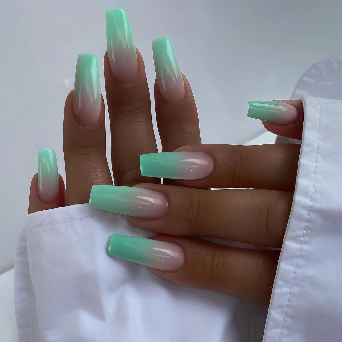 MISUD Press on Nails - Long Square Fake Nails with Summer Green, Acrylic Ombre Gradient Design 24 pcs
