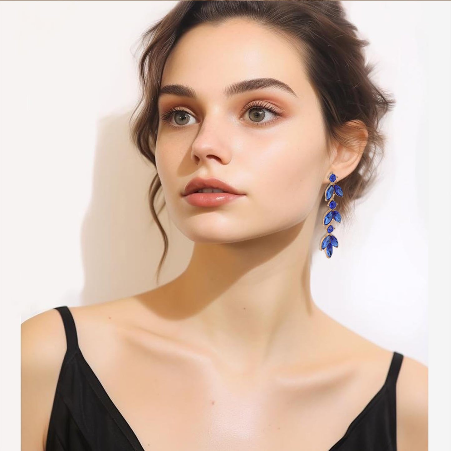 GAOKOXI Royal Blue Wedding Rhinestone Dangle Earrings Elegant Bridal Crystal Drop Earrings for Women Bridesmaids Guest Party Prom